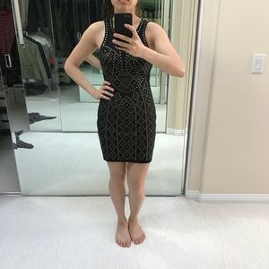 🆕 Little black dress with gold studs